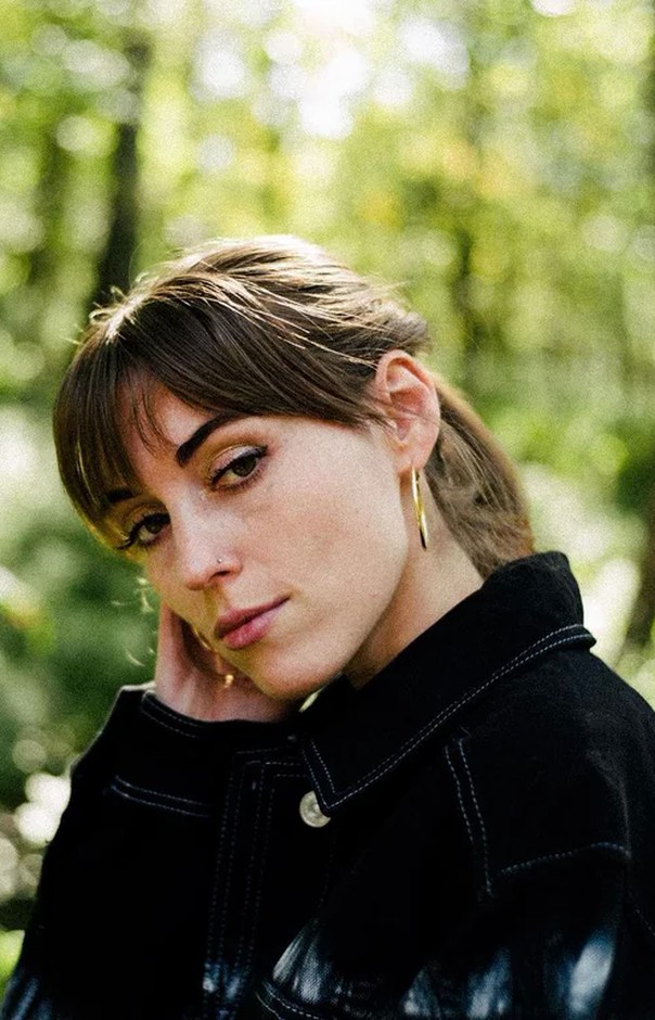 Sasha Alex Sloan, press photograph.